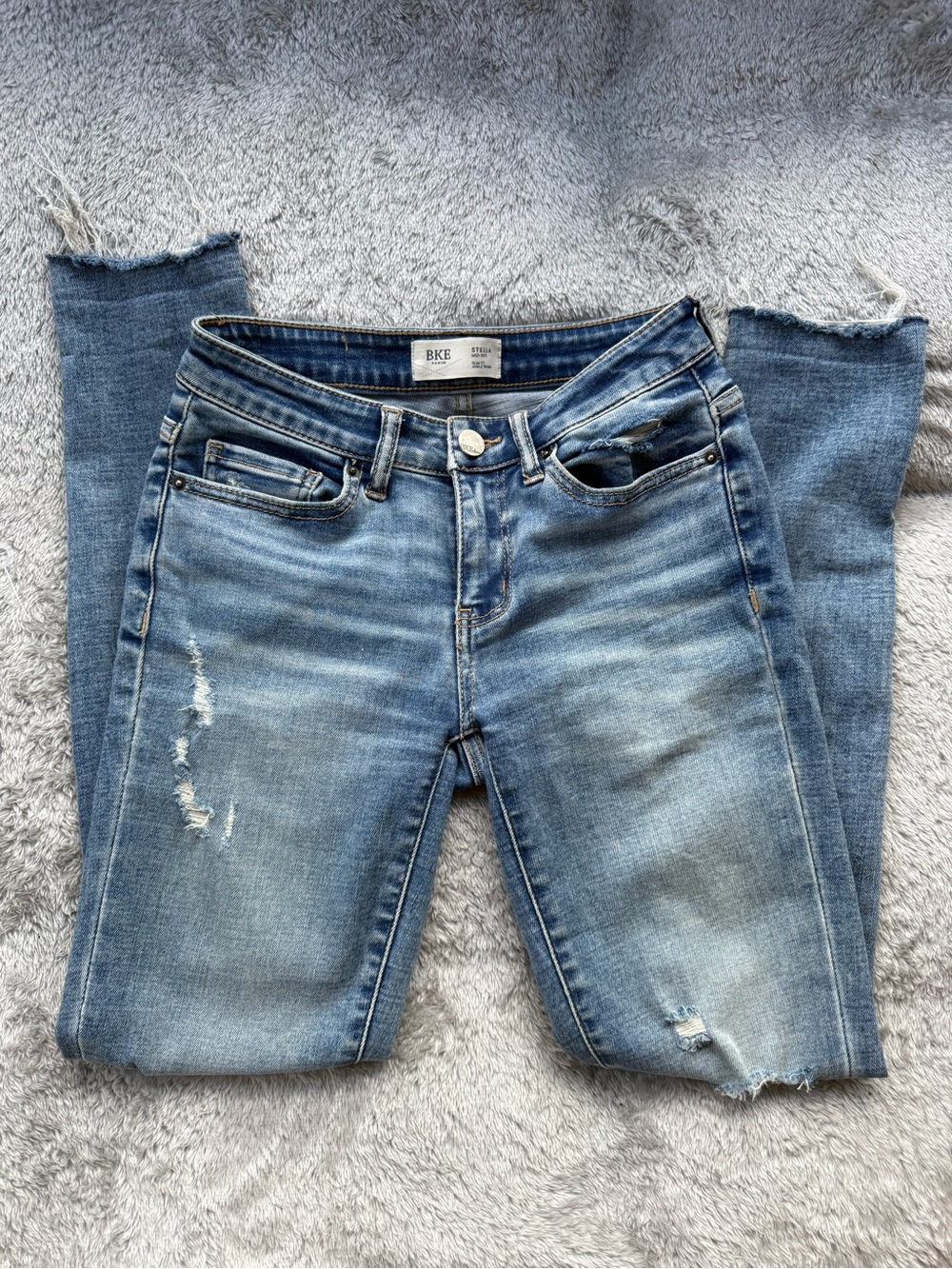 BKE Women's Light Wash Distressed Skinny Jeans